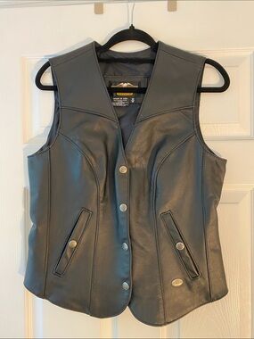 Classic Harley Davidson Women's Leather Riding Vest - Black
